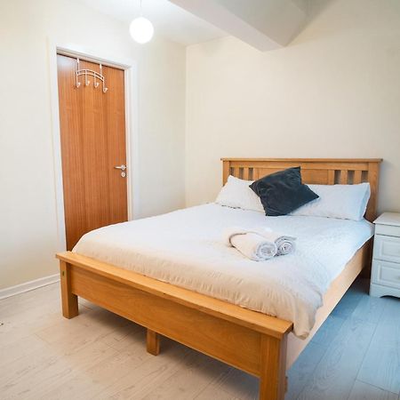 Central Duplex Apartment In Belfast City Centre Buitenkant foto