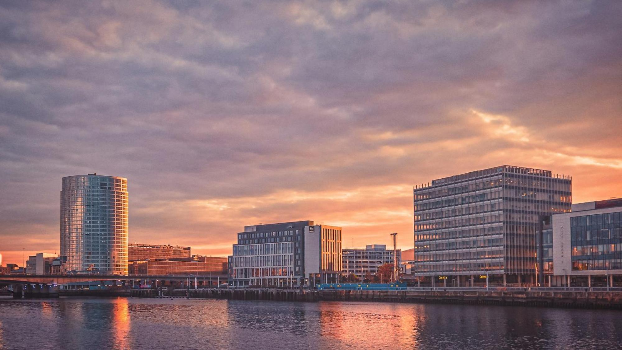 Central Duplex Apartment In Belfast City Centre Buitenkant foto